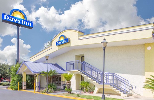 Griffin Heights Hotel | Days Inn by Wyndham Tallahassee University Center