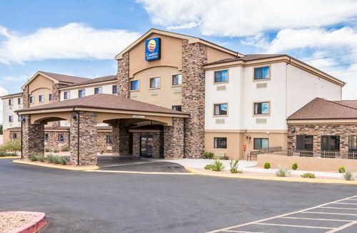 Page Hotel | Comfort Inn & Suites Page at Lake Powell