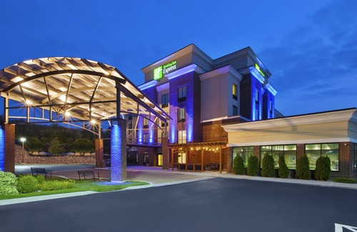 Geneva Hotel | Holiday Inn Express & Suites Geneva Finger Lakes, an Ihg Hotel