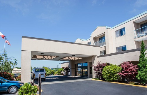Guide Meridian Hotel | Quality Inn Grand Suites Bellingham