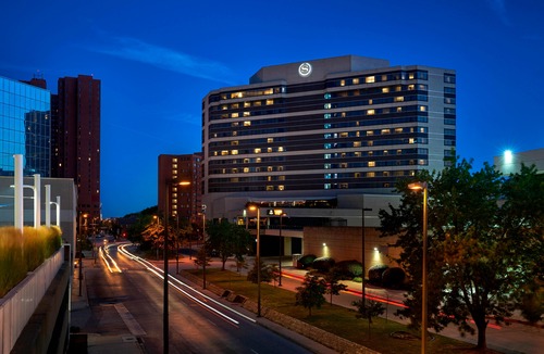 Downtown West Hotel | Sheraton Inner Harbor Hotel