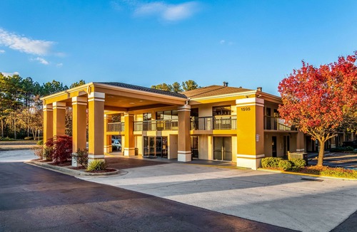 Stone Mountain Hotel | Quality Inn Stone Mountain