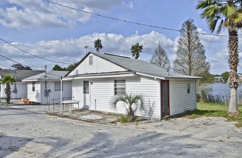 Winter Haven Hotel | Lake Ida Beach Resort