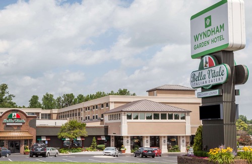 Warsaw Hotel | Wyndham Garden Warsaw