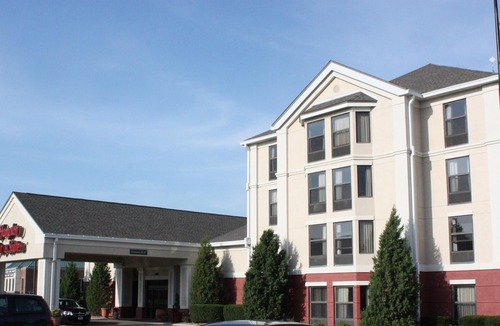 Merriam Hotel | Hampton Inn & Suites Kansas City-Merriam
