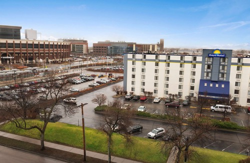 Prospect Park Hotel | Days Hotel by Wyndham University Ave SE