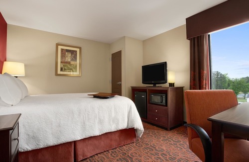 Magnolia Hotel | Hampton Inn Magnolia