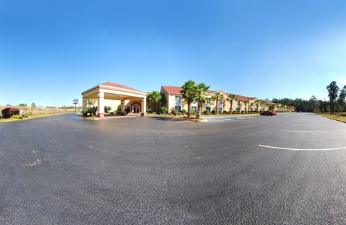 Walterboro Hotel | Comfort Inn & Suites Walterboro I-95