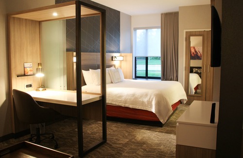 Middle River Hotel | SpringHill Suites Baltimore White Marsh/Middle River