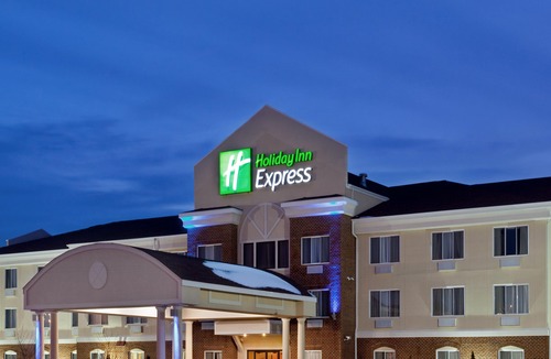 Rochelle Hotel | Holiday Inn Express Rochelle, an IHG Hotel