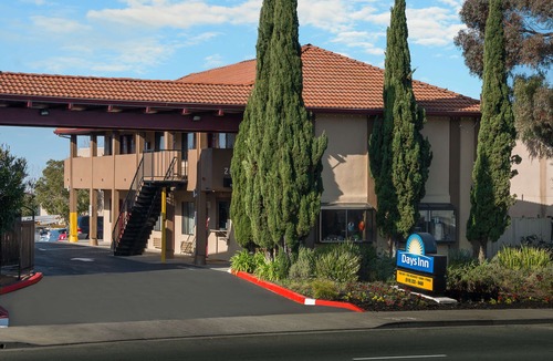 Pinole Hotel | Days Inn by Wyndham Pinole Berkeley