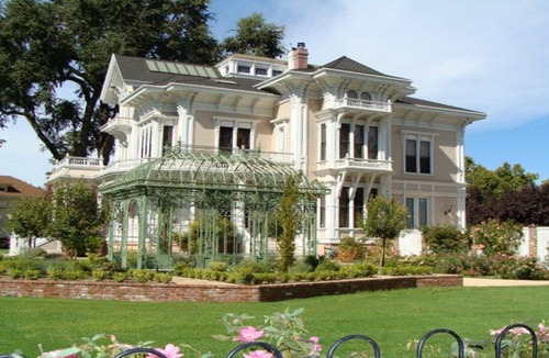 Woodland Hotel | Holiday Inn Express Woodland, an Ihg Hotel