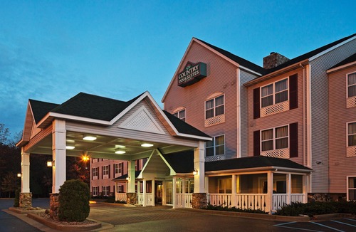 Stevens Point Hotel | Country Inn & Suites by Radisson, Stevens Point, WI