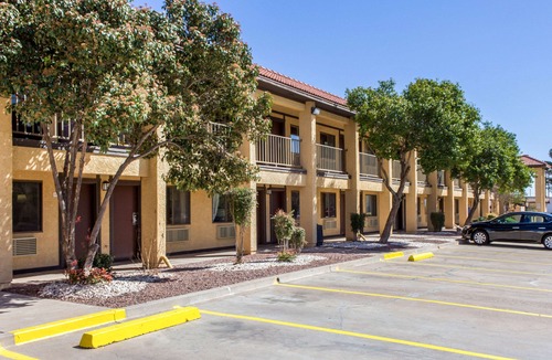 Sierra Vista Hotel | Rodeway Inn Near Ft Huachuca