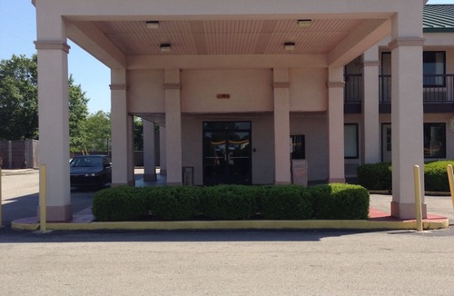 Athens Hotel | Econo Lodge