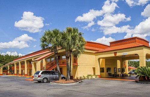 Kingsland Hotel | Econo Lodge Cumberland
