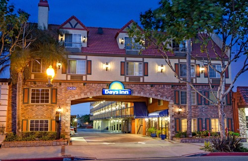 Lawndale Hotel | Days Inn by Wyndham Los Angeles LAX/ Redondo&ManhattanBeach