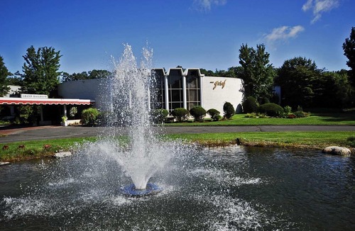 West Springfield Hotel | Hampton Inn West Springfield