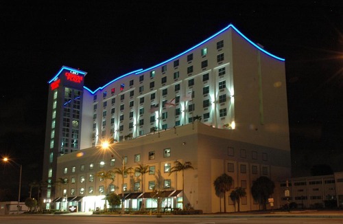 Poinciana Park Hotel | Crowne Plaza Hotel Fort Lauderdale Airport/Cruiseport, an Ihg Hotel