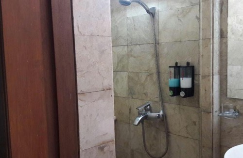 Parongpong Hotel | OYO 2640 Rumah Kayu Cottage Syariah