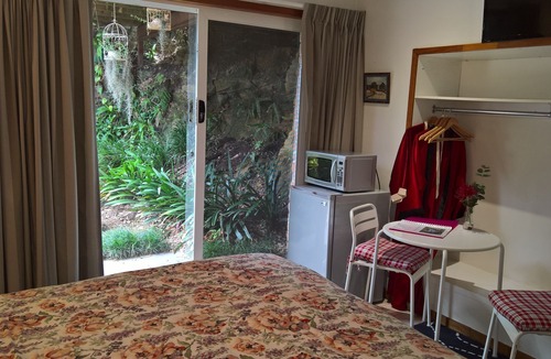 Linley Point Hotel | Linley House