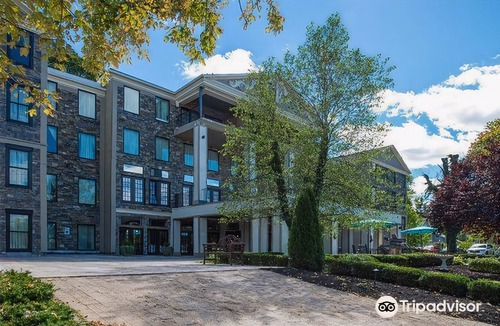 Lewiston Hotel | Niagara Crossing Hotel and Spa