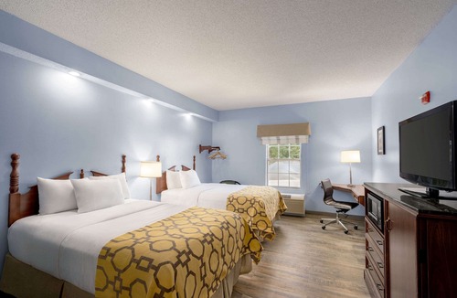 Henderson Hotel | Baymont by Wyndham Henderson Oxford