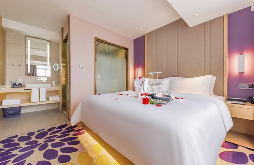 Chongqing Hotel | Lavande Hotel (Chongqing Yangjiaping Pedestrian Street Metro Station)