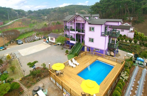 Kkotchi Hotel | La VIE En Rose Pension Taean