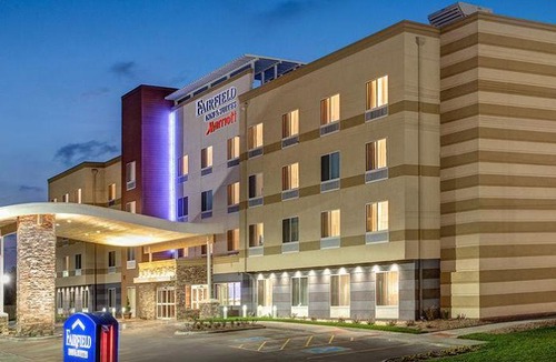 Historic Downtown La Crosse Hotel | Fairfield Inn & Suites by Marriott La Crosse Downtown