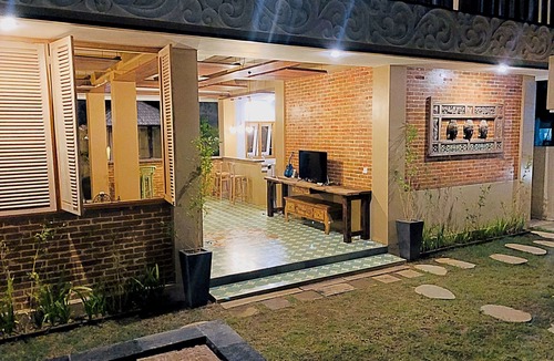 Taman Griya Hotel | Bukawa Lodge