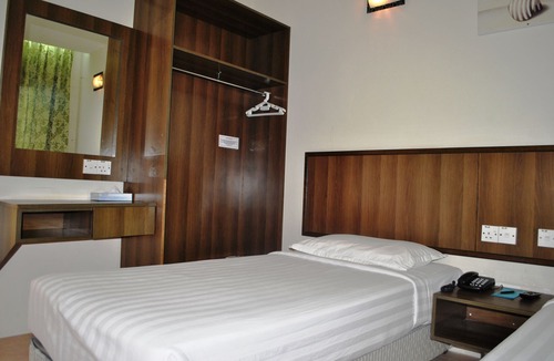 Pangkor Island Hotel | Puteri Bayu Beach Resort