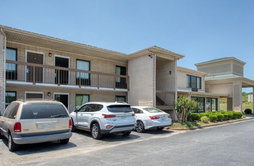 Kannapolis Hotel | OYO Hotel Kannapolis