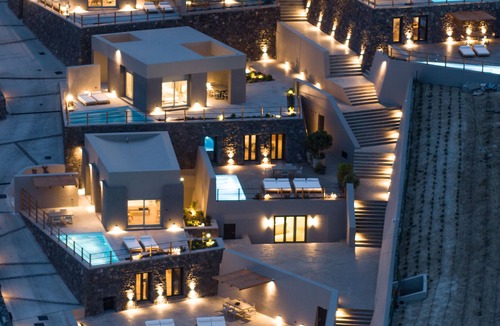 Akrotiri Hotel | Melidonia Suites