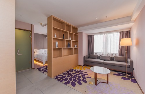 Chongqing Hotel | Lavande Hotel (Chongqing Yangjiaping Pedestrian Street Metro Station)