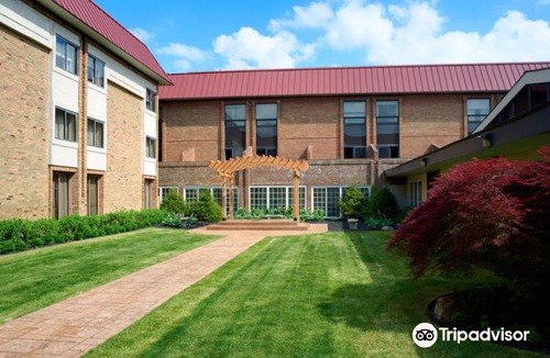 Bryant Pattengill West Hotel | The Kensington Hotel