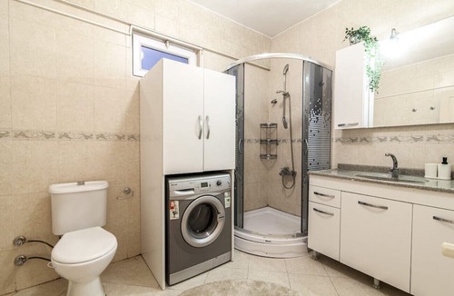 Osmanbey Apartment | Central and Convenient Flat in Sisli