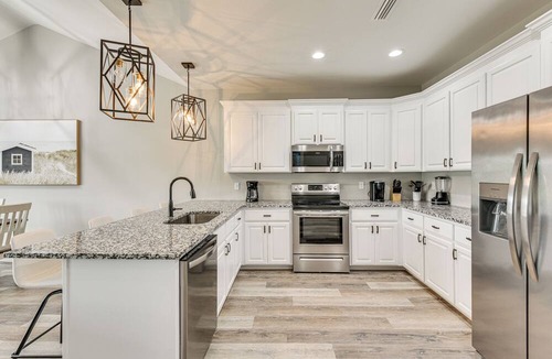 Dothan House | Spacious Dothan Home ~ 4 Mi to Downtown!