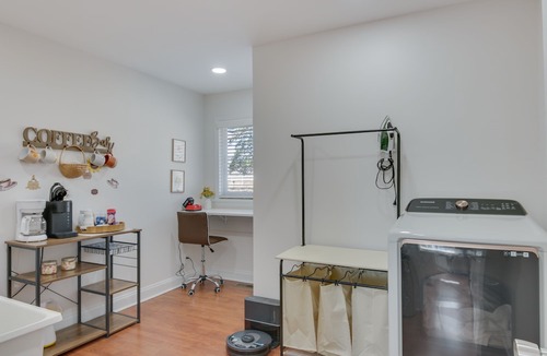 Stanly County House | 7 Oaks Country Retreat w/ Hot Tub!