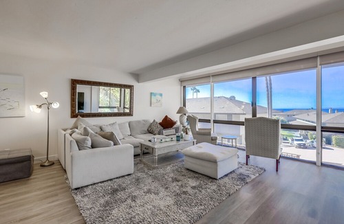 South Laguna House | Ocean Front Townhome 3 BR 3 BA 2 car garage fully furnished, South Laguna beach
