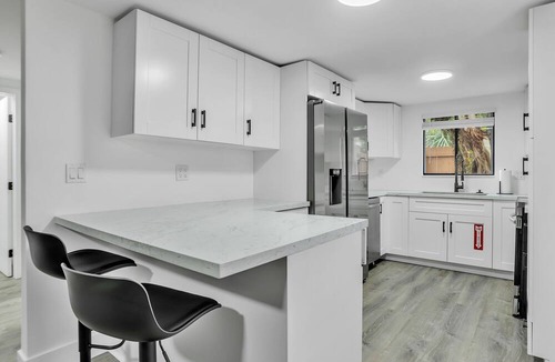 Sailboat Bend House | Las Olas Cabanas Unit #1 - Private Triplex Steps from Las Olas Blvd & Downtown
