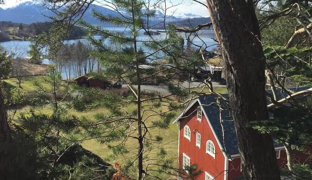 Charming farmhouse from 1919 near Kristiansund